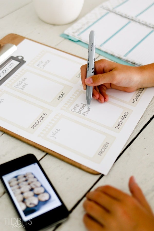 Grocery shopping list printable. The best way to organize your shopping trips.