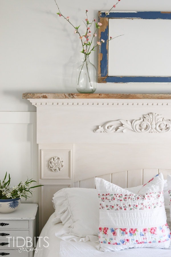 Spring Home Tour by TIDBITS. 3 Steps to seasonal decorating to ensure your decor flows well with your home.