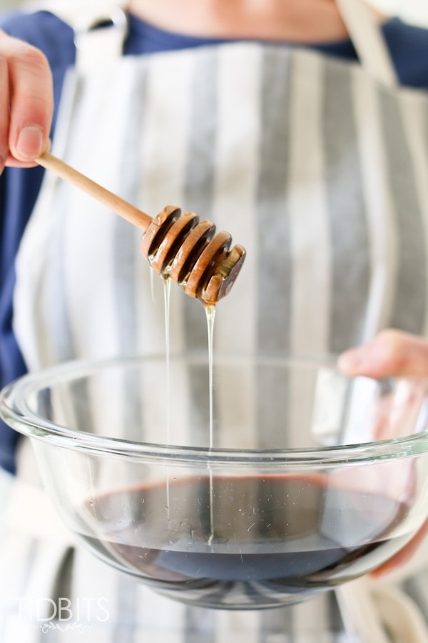 Pressure Cooker Elderberry Syrup. Give your immune system an all natural cold and flu fighting boost!