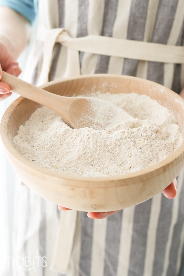 MULTI GRAIN PANCAKE MIX - make it ahead of time, and throwing together healthy whole grain pancakes and waffles are as easy as any store bought mix.